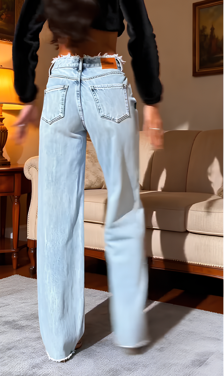 AUREVA | The Raw-Edge Wide-Leg Jean